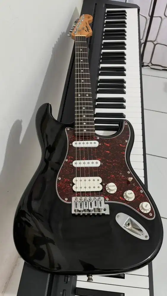 Gitar Squier Stratocaster California Series HSS th 2007 MIC