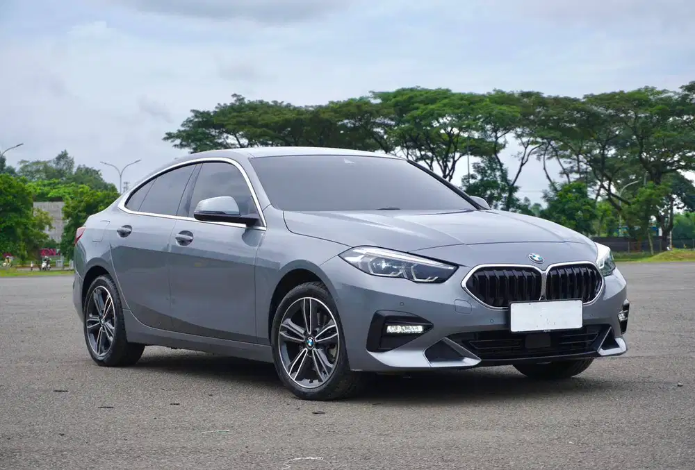 FIRST HAND BMW 218i F44 GranCoupè 2022