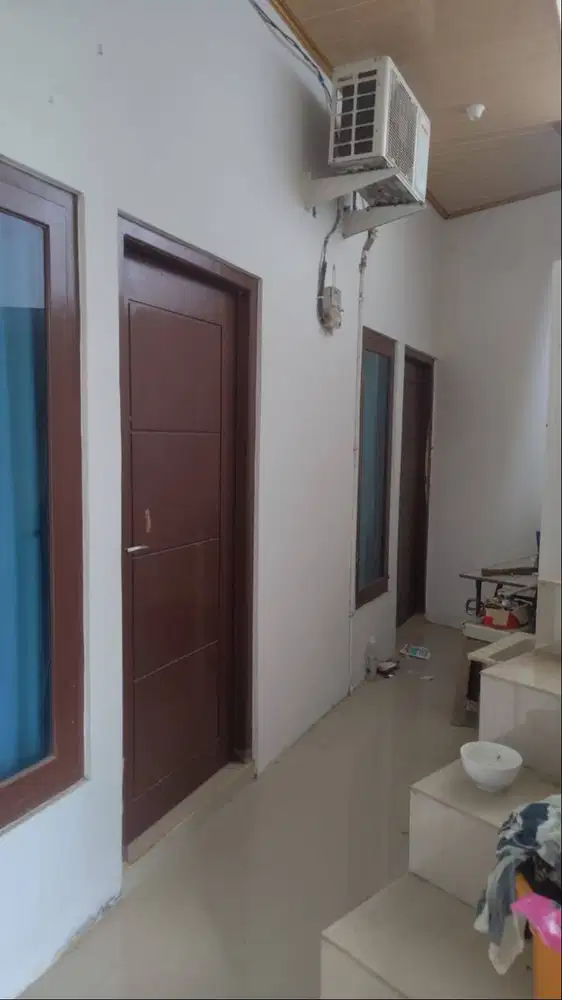 Dijual Cepat, Tanah.   Bonus Rumah Tinggal 2 km , dan 9 Kamar Kos