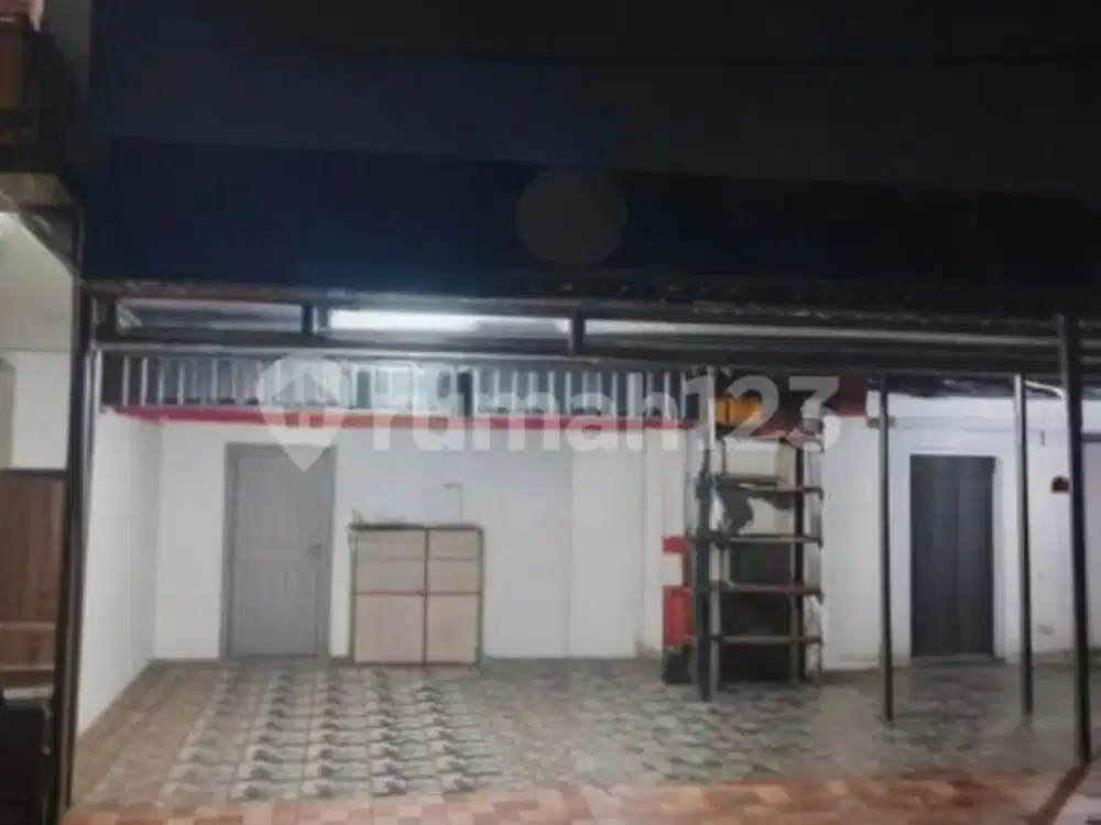 Dijual Rumah Pribadi di Tanah Baru Depok, Bangunan Bagus Posisi Hook Strategis