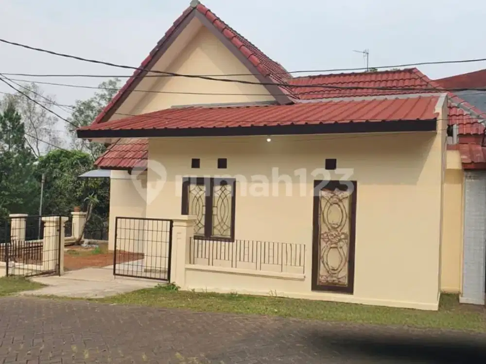 Sewa Rumah 1 Lantai Siap Huni di Kawasan Strategis Cibinong