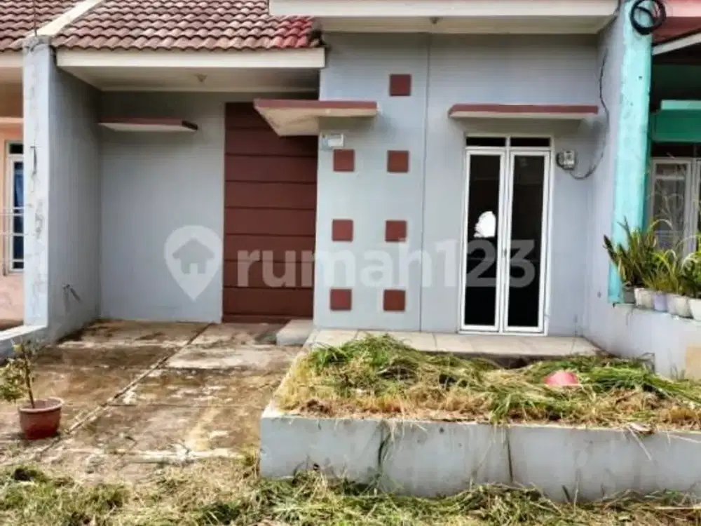Jual Cepat! Rumah Nyaman di Safa Cibinong | Harga Terjangkau Nego Sampai Deal2. Rumah Strategis di Safa Cibinong | Harga Menarik bisa Nego3. Huni