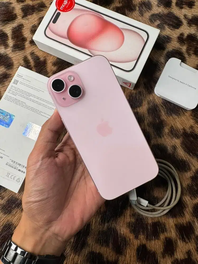 iPhone 15 256GB BH90 Resmi (Pink)