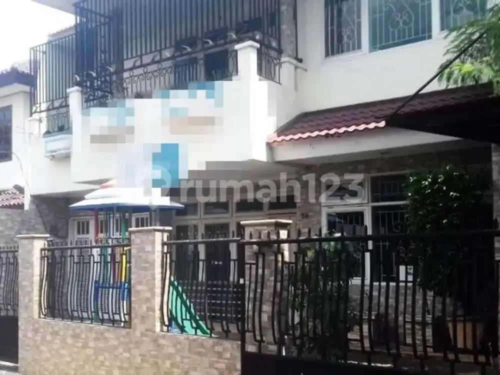Dekat toll becakayu, Rumah di sewakan bisa utk ruang usaha.