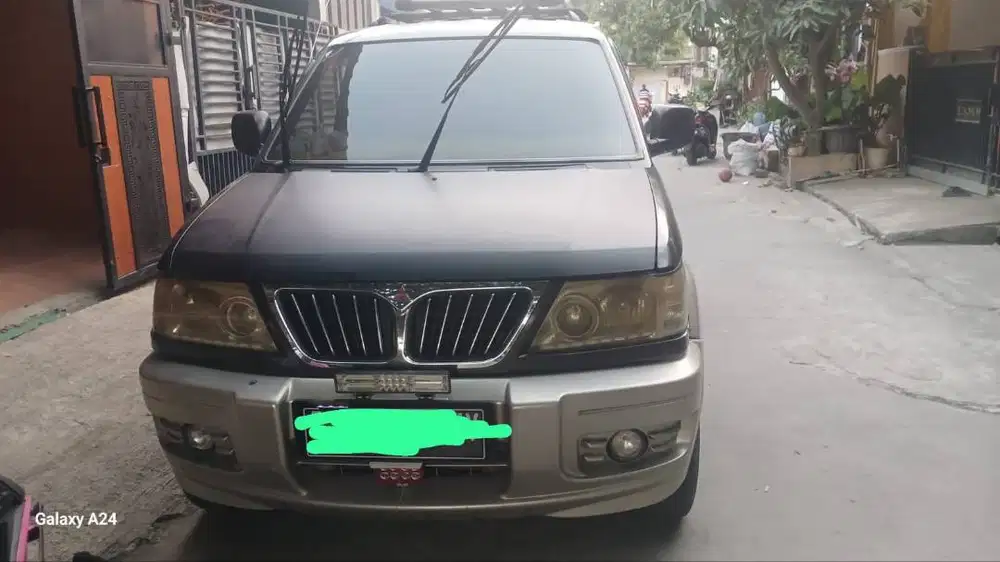 Di jual Mobil Kuda Grandia 2.0 Tahun 2003
