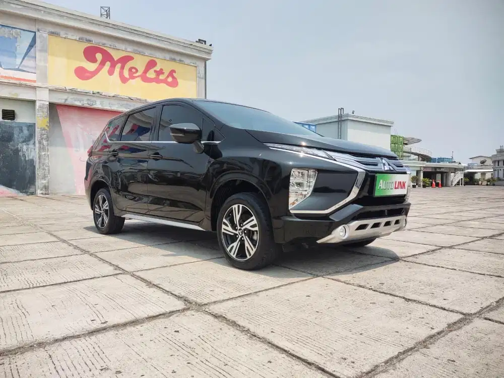 Xpander Sport 1.5 AT 2021 Hitam