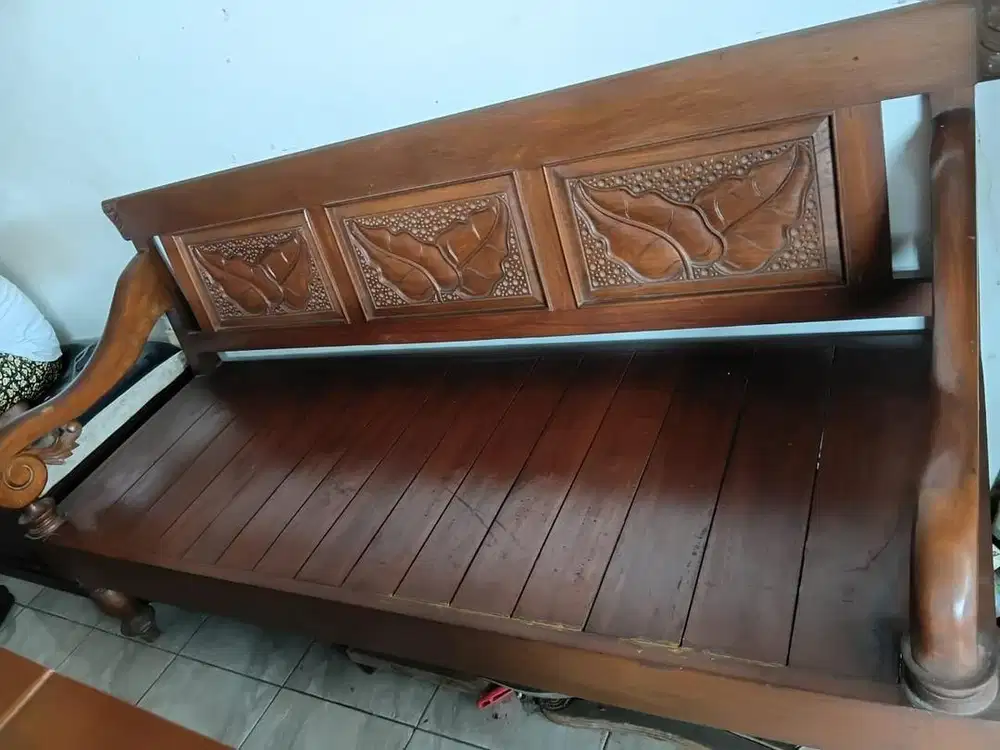 Kursi Kayu Jati