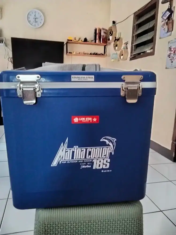 Dijual cooler box Marina 18 liter