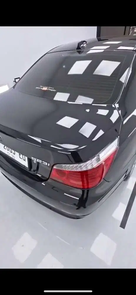 BMW 523i 2010 Bensin