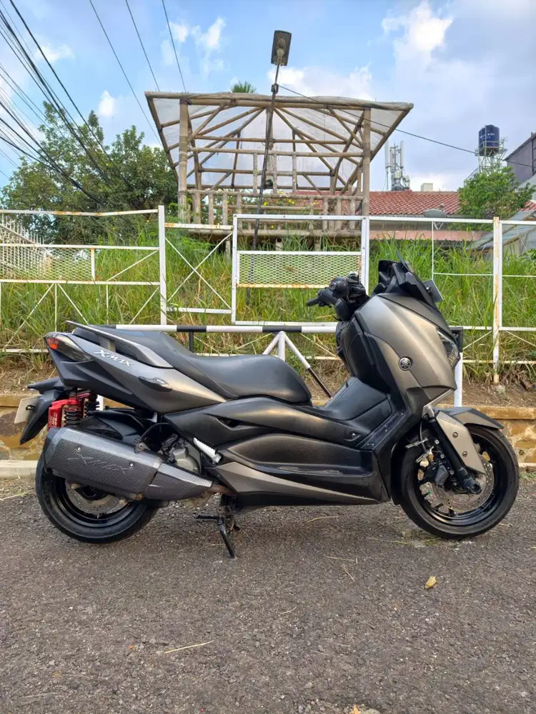 Yamaha XMAX 2017 Abu Doff KM 40rb No Cantik Siap Pakai