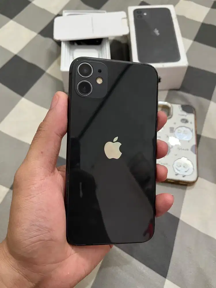 Dijual iPhone 11 64gb inter