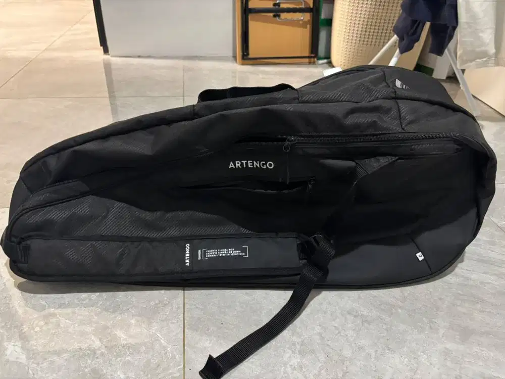 Tas Raket Tenis Artengo XL 12 Raket - Hitam (Second like New)