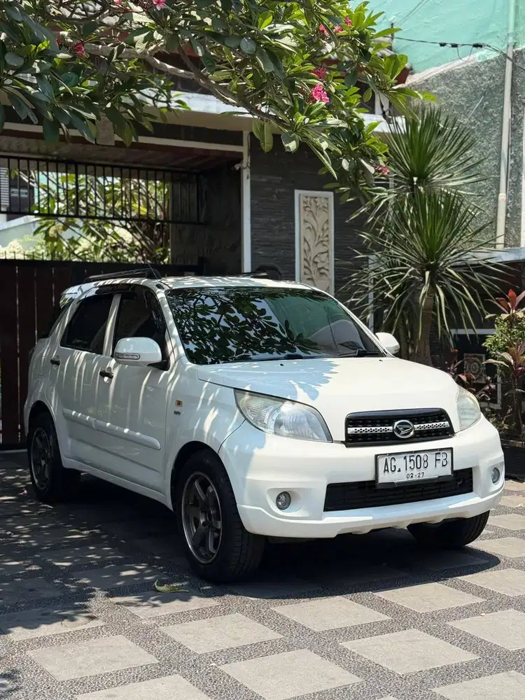 Daihatsu Terios Manual [2013] Putih warna favorit low km