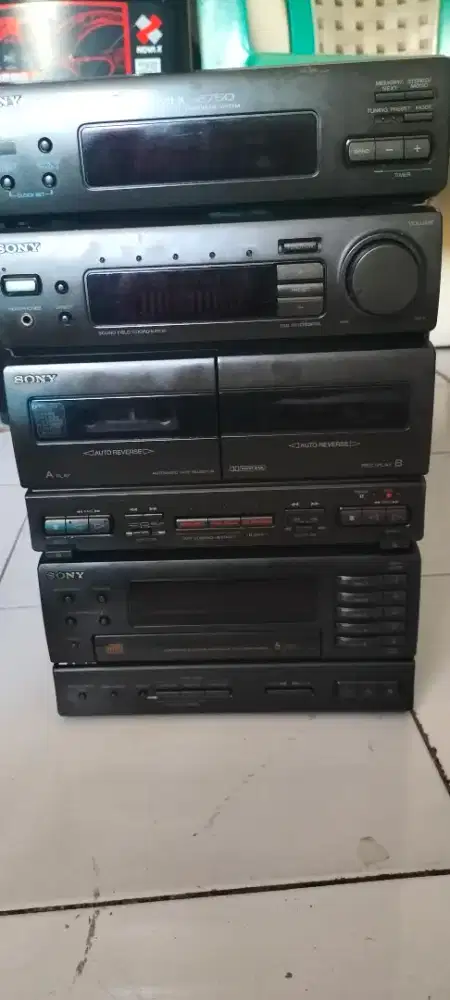 Kompo Sony tuner .CD.caset Aux kondisi matot madein japan