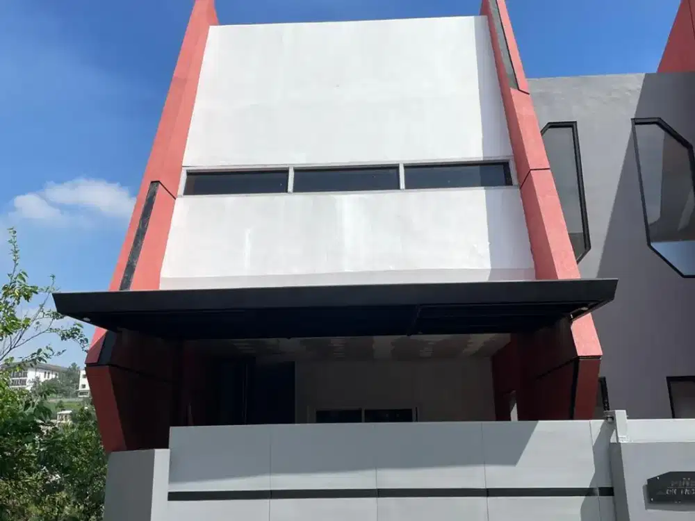 MURAH ! DIJUAL TOWNHOUSE DALAM KOMLEK ONE GATE SYSTEM DI DAGO BANDUNG