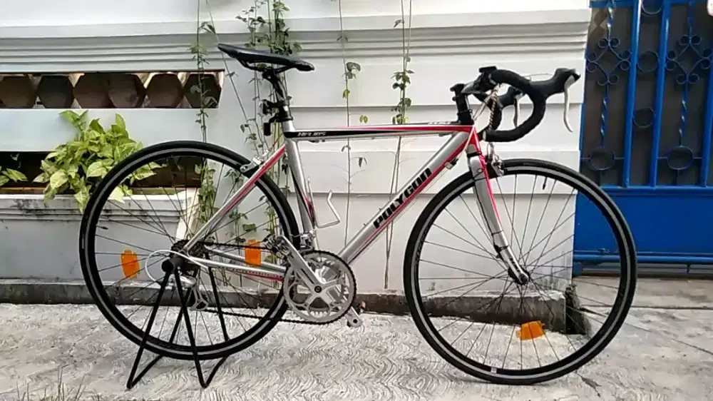 Sepeda Balap Polygon Hellios 100