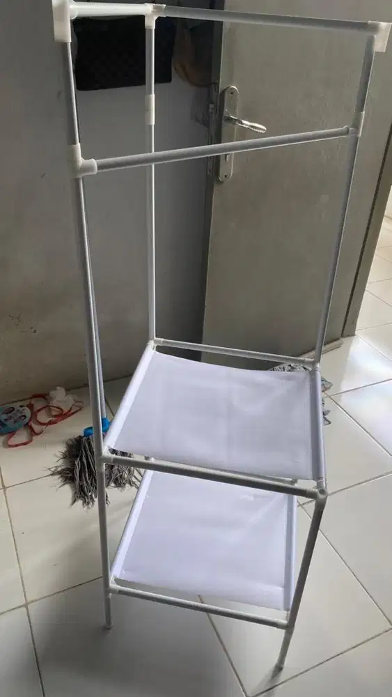 RAK SUDUT AESTHETIC