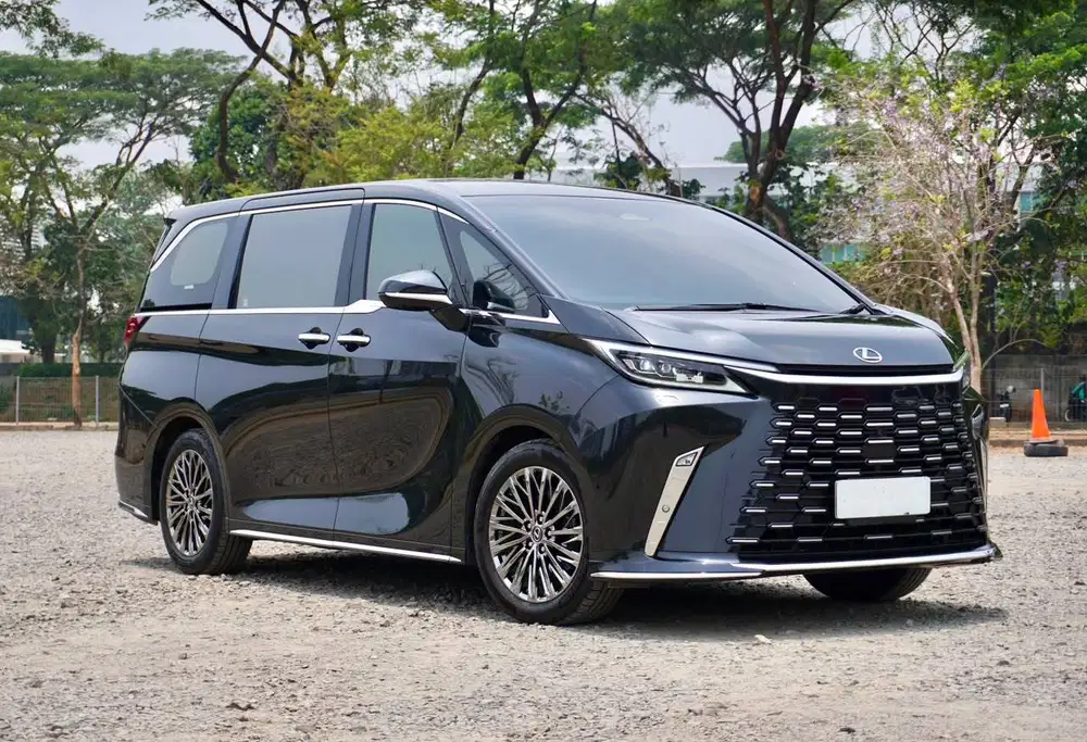 Lexus LM350h Hybrid Luxury A25A-FXS 2024