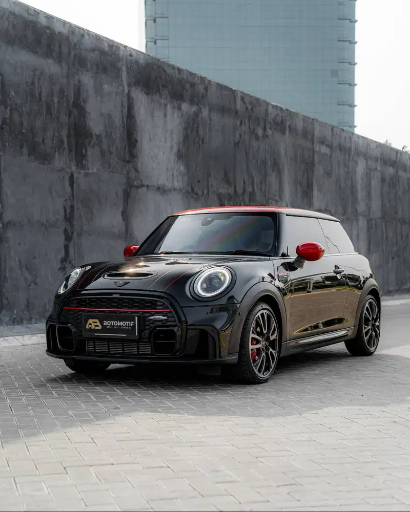 MINI Cooper S 2.0 John Cooper Works Hatchback F56 LCI Black 2023