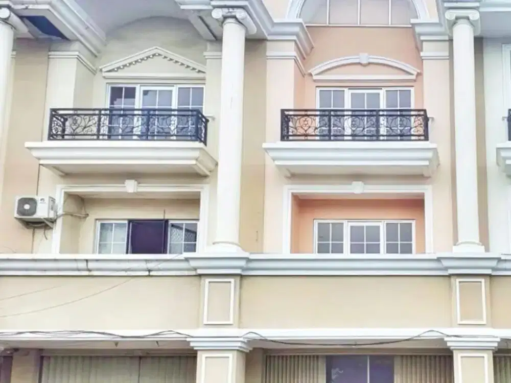 Ruko di Sentra Niaga Harapan Indah Bekasi