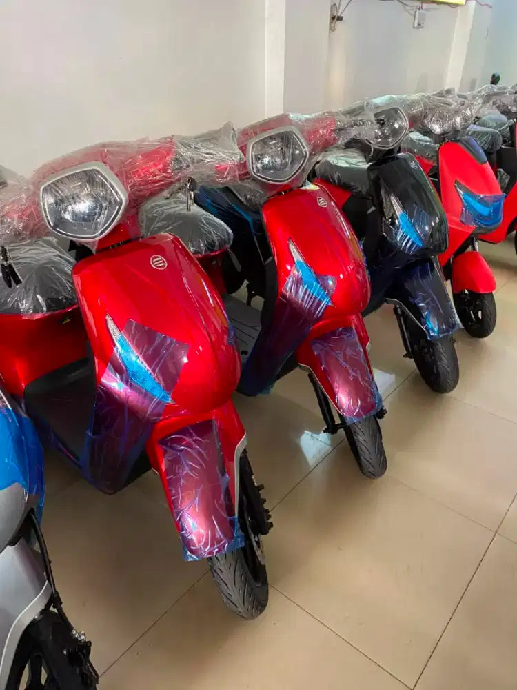 CICILAN SEPEDA LISTRIK CUKUP KTP BISA BAWA PULANG SEKARANG