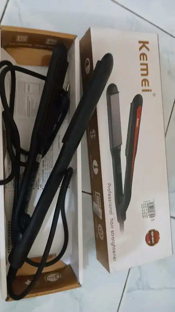 Kemei profesional hair straightener catokan