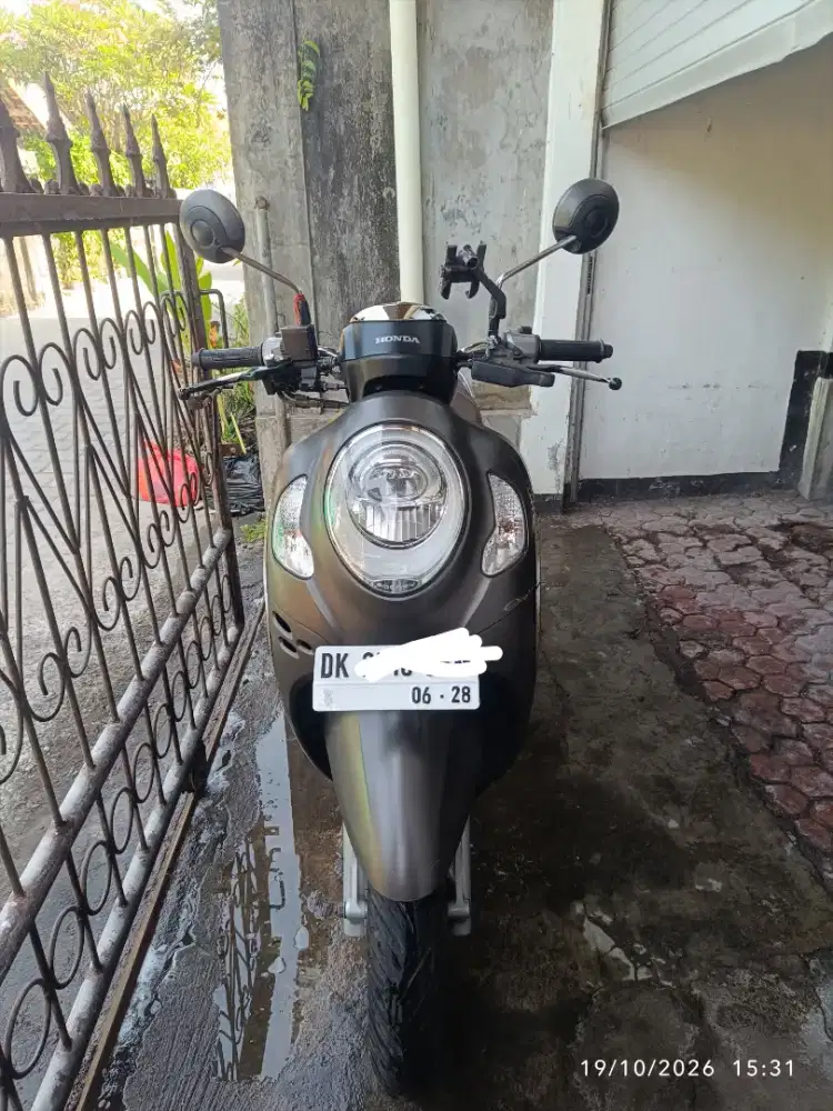 Dijual Honda Scoopy Stylish 2023 – Mulus 90% – Surat Lengkap – Nego