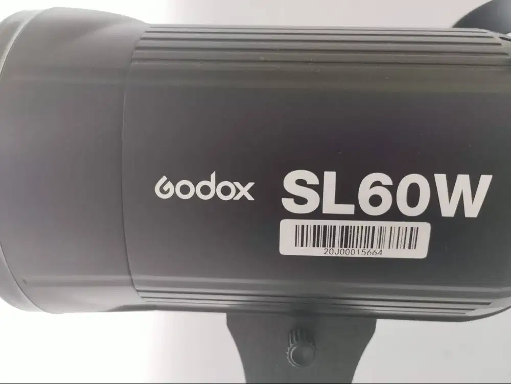Lampu Godox SL60W + Sotfbox square 60x90
