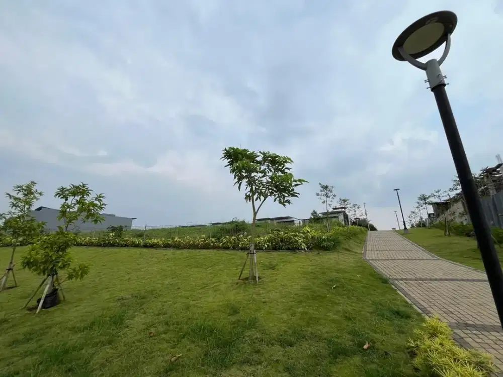 Dijual Tanah Premium 3 Muka di Kota Baru Parahyangan, Posisi Strategis