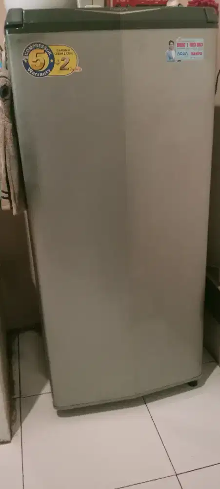 Kulkas AQUA 1 pintu
