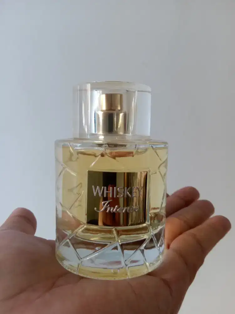 Parfume whiskey