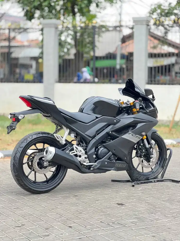 KM 10K AJA! YAMAHA YZF R15 V3 2021 HITAM PAJAK PANJANG LIKE NEW