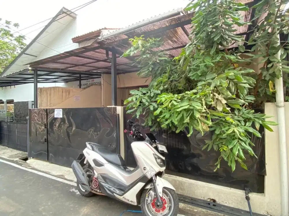 Kontrak rumah sarijadi akses besar harga diluar nalar murah banget, nego sd deal, siapa cepat!