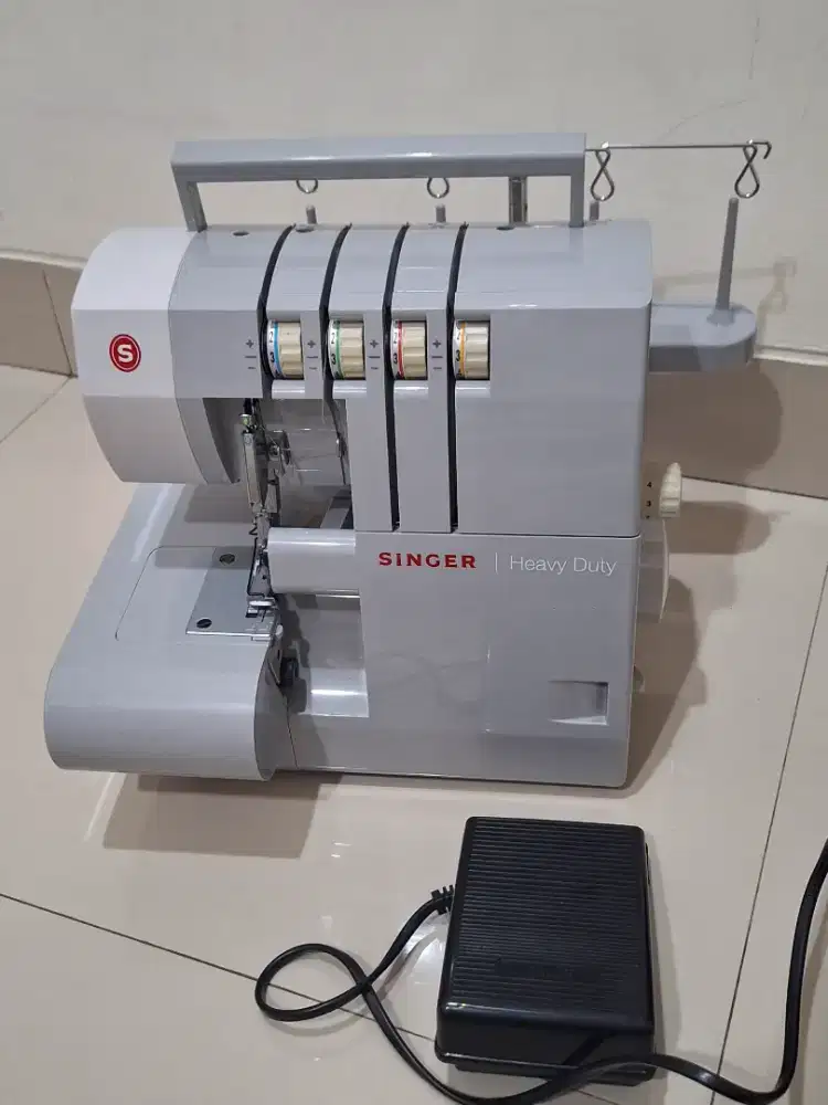 Mesin Obras SINGER Overlock 14HD854 like new