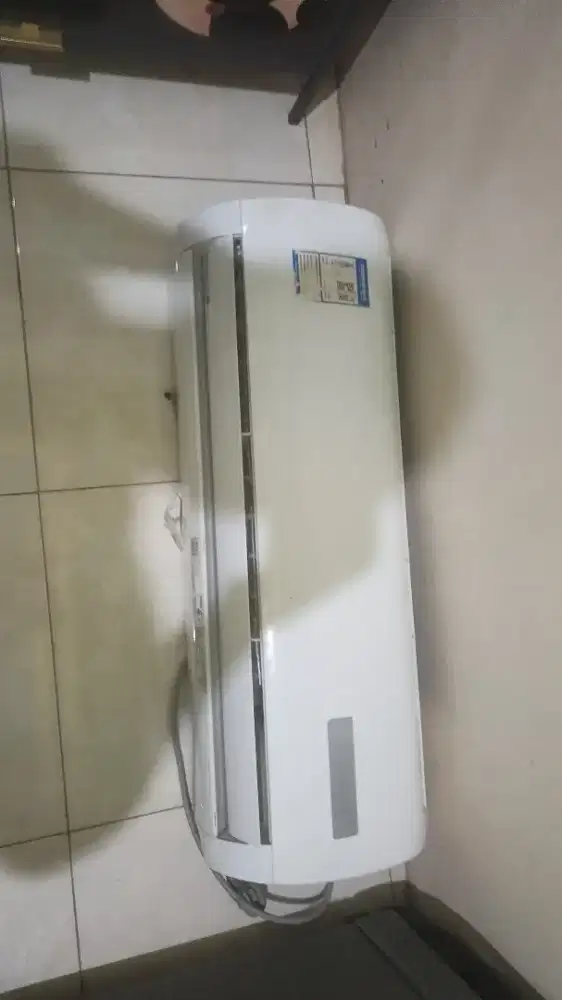 Di jual AC merek hailer 1,5 pk