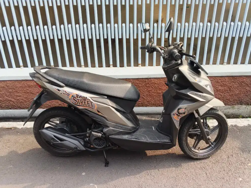 JUAL CEPAT Honda Beat Street Tahun 2019,Super Mulusss.. Full Ori..