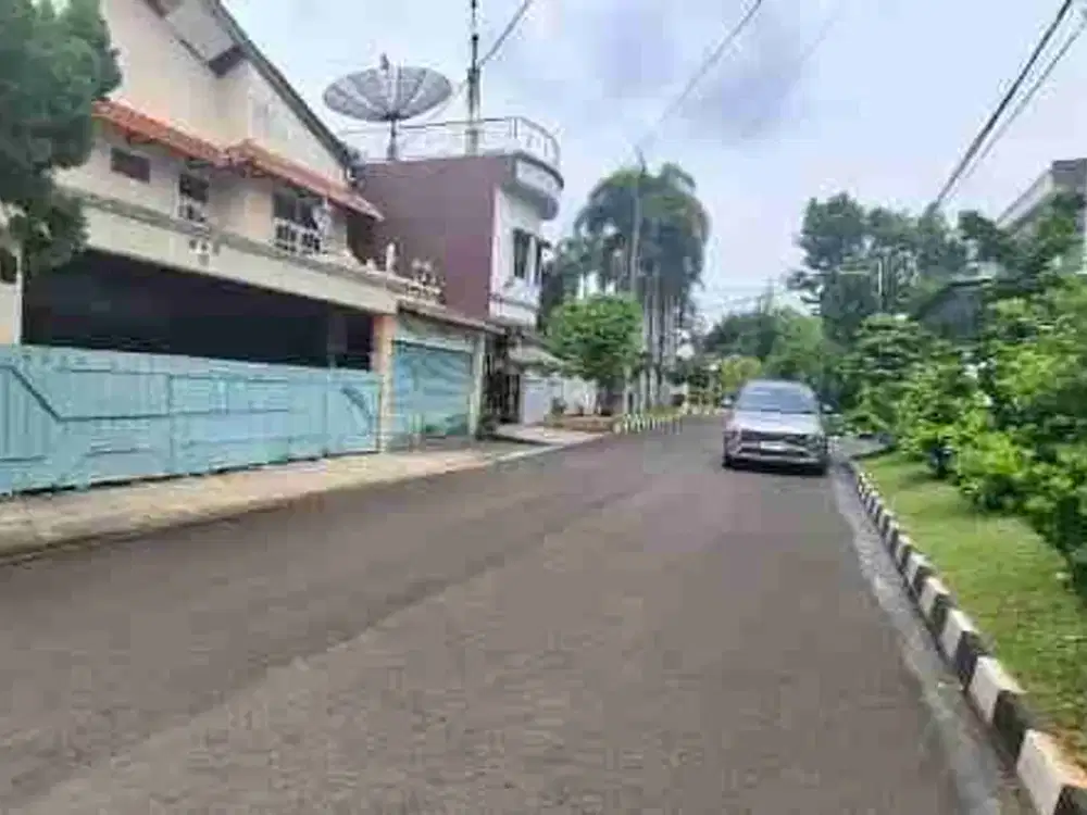 Di Jual Rumah lokasi strategis Premium  Hanya Hitung Tanah di Kayu Putih Tengah  / Pulo Mas Jakarta Tmur