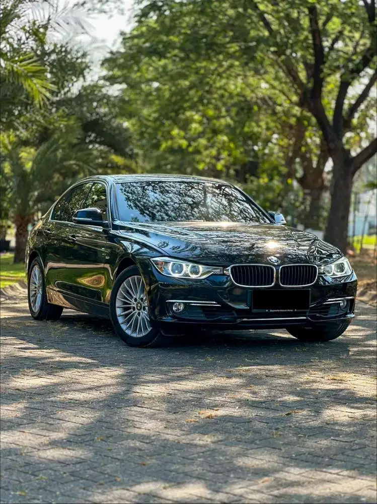 BMW 320i 2013 Bensin