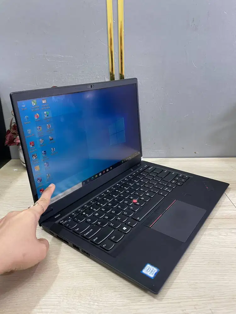 LAPTOP LENOVO X1 CARBON i7 GEN8 8/256 LAYAR 14 INCH TOUCHSREEN *ET