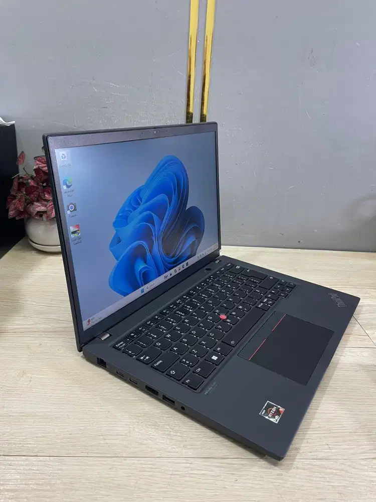 LAPTOP LENOVO T14 G3 RYZEN 5-6650 16/256 LAYAR 14 INCH VGA 8GB *ET