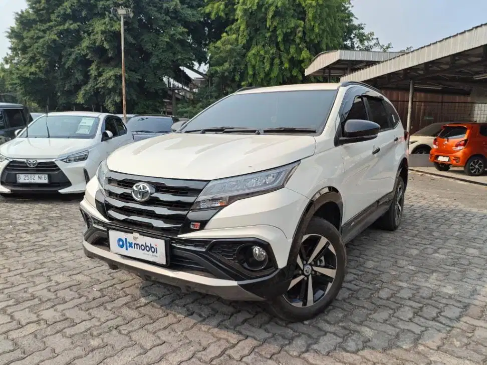 KM Rendah - Toyota Rush 1.5 GR Sport Bensin-AT 2025