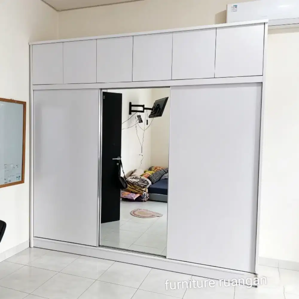 Lemari pakaian sleding 3pintu kabinet