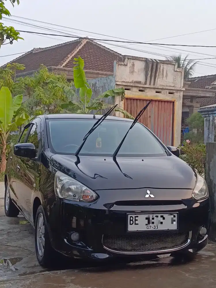 MITSUBISHI MIRAGE M/GLX 2012