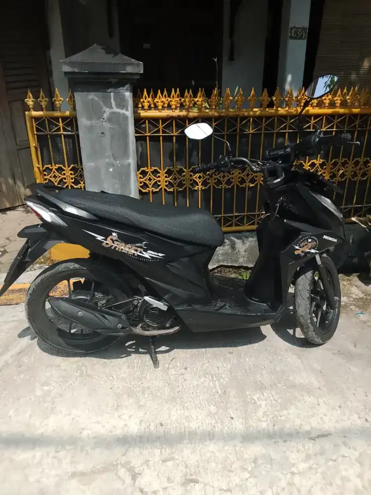 Dijual motor beat street