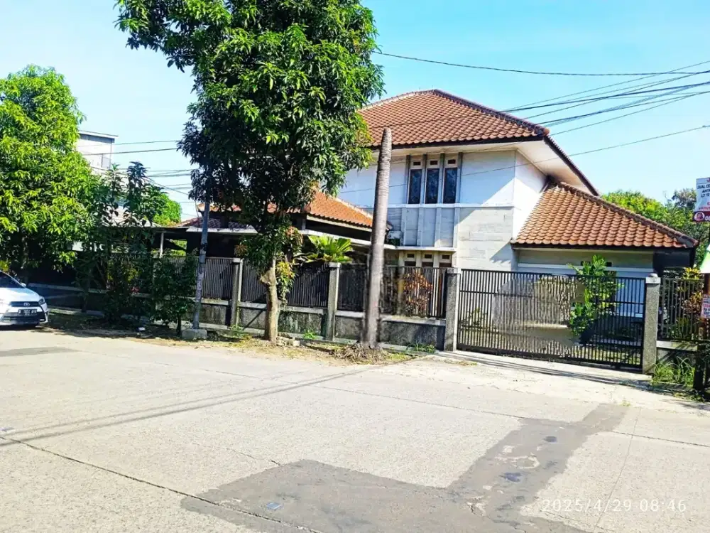 TURUN HARGA ! DIJUAL RUMAH MEWAH JALAN LEBAR STRATEGIS DI ARCAMANIK KOTA BANDUNG