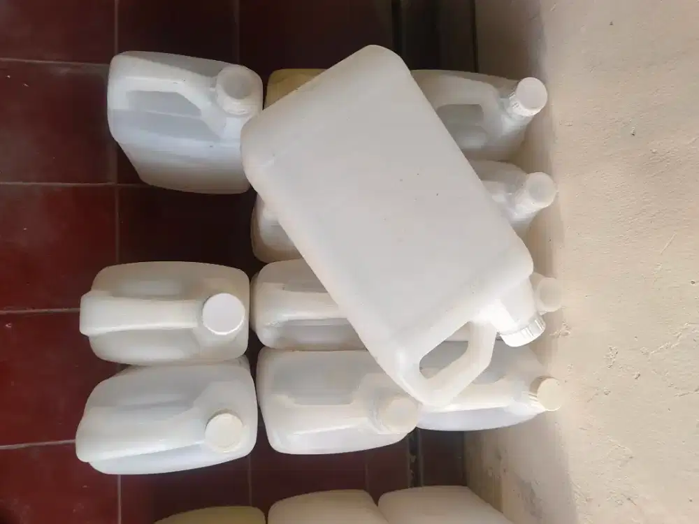 Jerigen 5 liter bekas sabun laundry