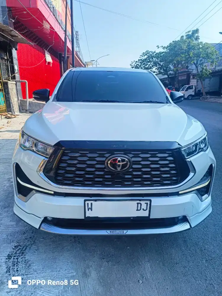 INNOVA ZENIX Q MODELISTA HYBRID  2024
