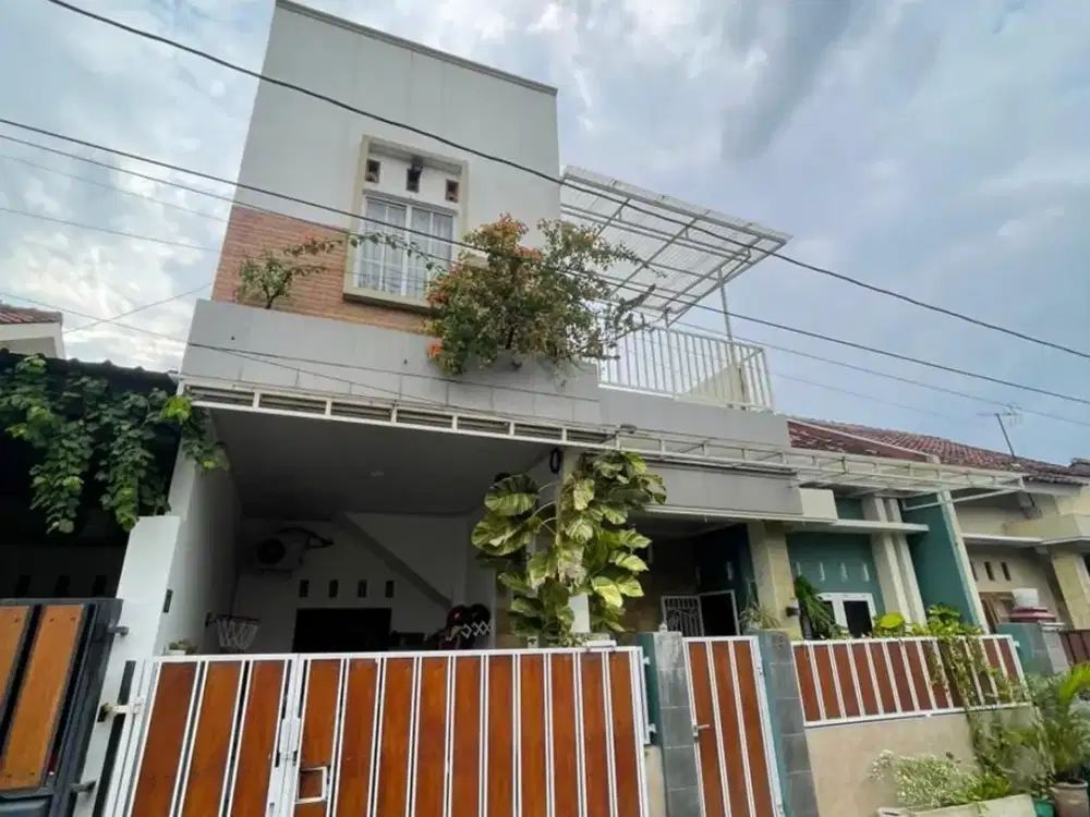 RUMAH DIJUAL DI SOLO DEKAT PINTU TOL KLODRAN RSUI BANYUBENING FULL FURNISHED