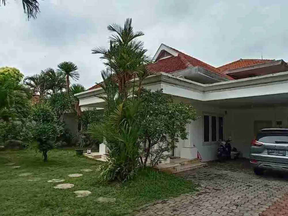 Dijual Rumah Pusat Kota di Jalan Trunojoyo Surabaya