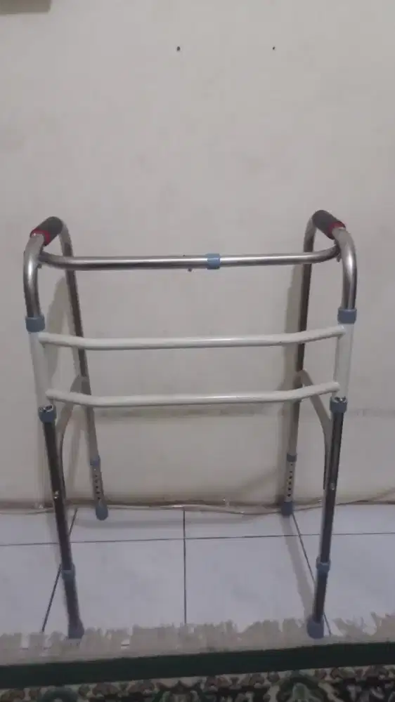 Alat bantu jalan
